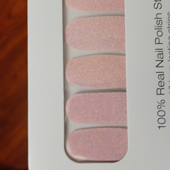 Color Street Nail strips - Picture 4 of 4